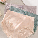 Paquete de 3 tangas de triangulo de alta elasticidad para mujeres con patron floral y ribete de encaje en varios colores