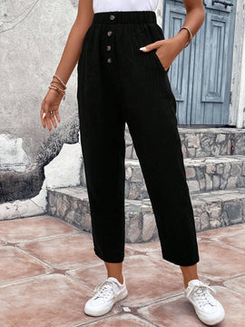 Frenchy Pantalones casuales decorados con botones, longitud 9/10 con bolsillos inclinados y tejido texturizado