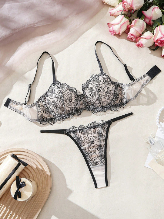 Conjunto De Lenceria De Malla Floral Para Mujer