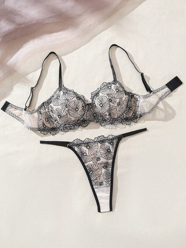 Conjunto De Lenceria De Malla Floral Para Mujer