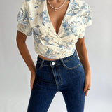 Prive Blusa Estampada De Porcelana Azul Y Blanca Con Mangas Acampanadas Y Cuello En V Profundo Con Lazo Para Mujeres, Perfecta Para Vacaciones