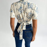 Prive Blusa Estampada De Porcelana Azul Y Blanca Con Mangas Acampanadas Y Cuello En V Profundo Con Lazo Para Mujeres, Perfecta Para Vacaciones
