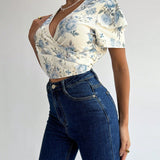 Prive Blusa Estampada De Porcelana Azul Y Blanca Con Mangas Acampanadas Y Cuello En V Profundo Con Lazo Para Mujeres, Perfecta Para Vacaciones
