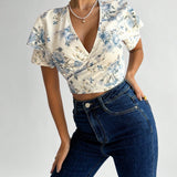 Prive Blusa Estampada De Porcelana Azul Y Blanca Con Mangas Acampanadas Y Cuello En V Profundo Con Lazo Para Mujeres, Perfecta Para Vacaciones