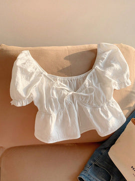 EZwear Camisa Blanca Tejida Con Cordones Y Cuello En Forma De Corazon
