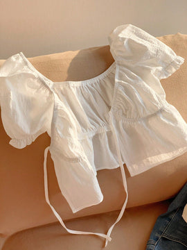 EZwear Camisa Blanca Tejida Con Cordones Y Cuello En Forma De Corazon