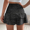Essnce Shorts casuales de moda para mujeres con estampado de lunares y detalle de volantes