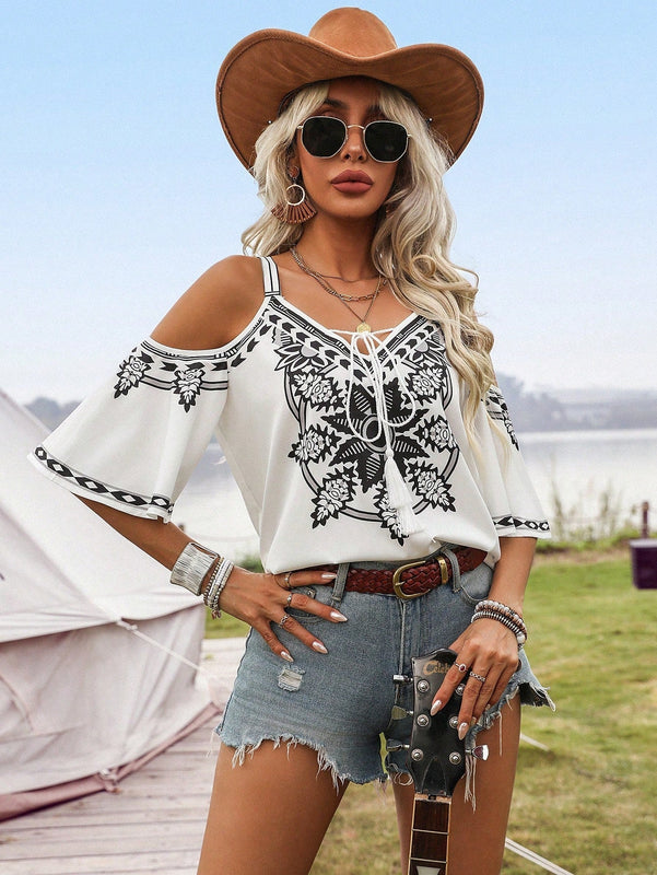 EMERY ROSE Camisa de manga corta estilo vacacional de hombros descubiertos para mujer con estampado floral