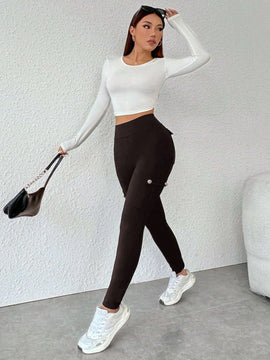 PETITE Pantalones ajustados solidos y sencillos con multiples bolsillos para mujer