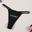 Tanga comoda y de moda para mujeres con impresion sexy y decoracion de metal