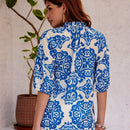 VCAY Camisa de manga corta para mujer con estampado aleatorio y corbata delantera