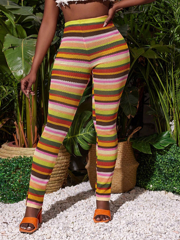 Slayr Pantalones de tejido de crochet de punto de rayas coloridas con abertura en el dobladillo para mujer, delgados y perfectos para usar en vacaciones de verano, festivales de musica, etc.