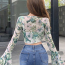 Dazy Designer Camisa corta de mujer estilo vacacional con estampado floral, mangas acampanadas y detalle de lazo