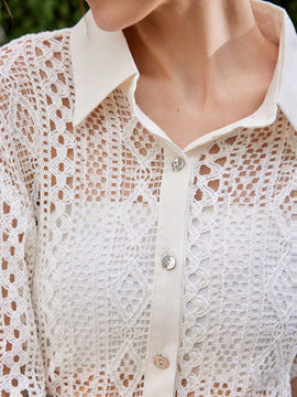 Prive Camiseta casual de manga corta con botones de concha y encaje bordado romantico frances