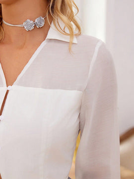 Camisa de mujer de manga larga con escote en V, cintura fruncida, dobladillo dividido y paneles transparentes de moda