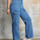 Jeans de mezclilla para mujeres con bolsillos amplios en solapa y piernas anchas