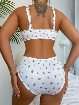 Conjunto de ropa interior femenina con estampado floral y decoracion de lazo