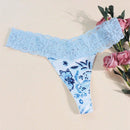 Conjunto de 3 tangas femeninas Morvia con encaje en contraste, patron de puntos de fresa lindo, estampado de leopardo y surtido de colores