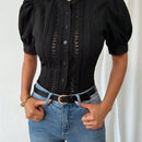 Prive Camisa de mujer en encaje guipur solido con detalles contrastantes y diseno simple