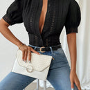 Prive Camisa de mujer en encaje guipur solido con detalles contrastantes y diseno simple