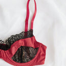 Sujetador de encaje para mujer con inserciones de color contrastante, tirantes ajustables y funcion push-up