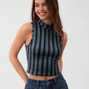 Forever 21 Top sin mangas de punto falso con estampado de rayas tejidas