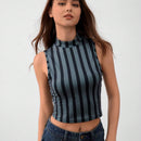 Forever 21 Top sin mangas de punto falso con estampado de rayas tejidas