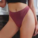 Tanga rayada de talle medio sin costuras tejida en una sola pieza