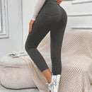 EZwear Pantalones negros ajustados con detalle de botones, bolsillos parchados