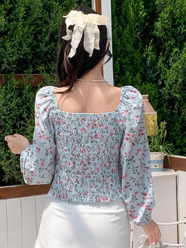DAZY Camisa de manga larga con estampado floral y volante en el pecho para mujer