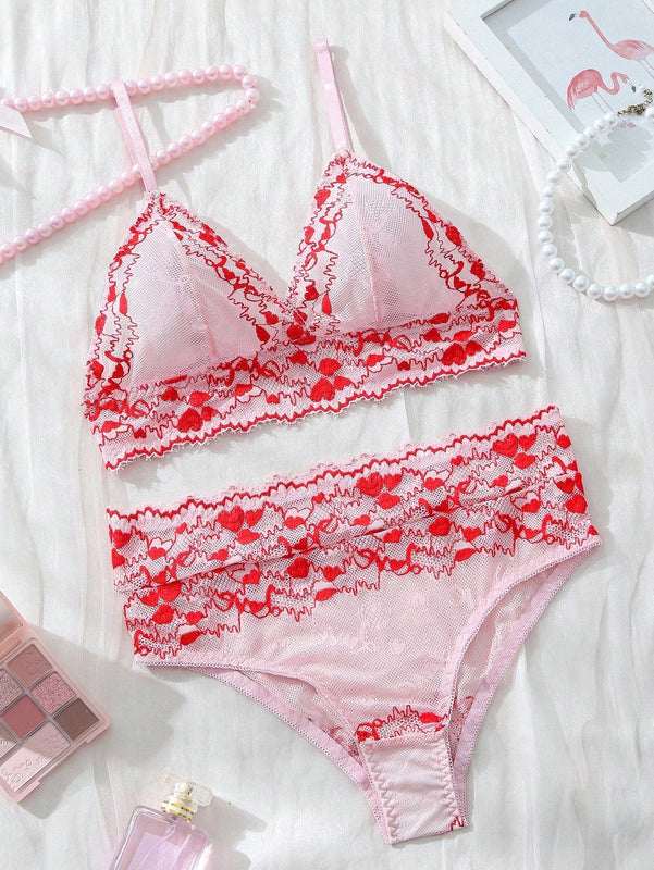 Conjunto de ropa interior femenina sencillo y comodo con encaje en forma de corazon