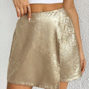 Essnce Shorts diarios simples de color metalico para mujer