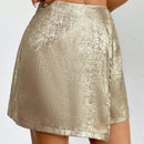 Essnce Shorts diarios simples de color metalico para mujer