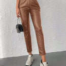 Pantalones conicos casuales con diseno de botones de color liso