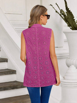 Camisa sin mangas con cuello alto de unicolor bordado y con diseno calado en el dobladillo asimetrico para el verano