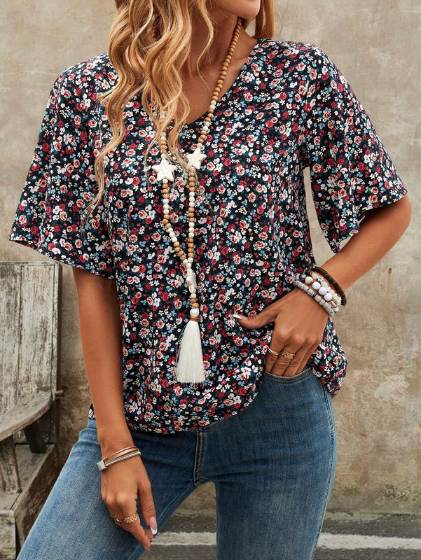 EMERY ROSE Camiseta de manga corta con cuello redondo para mujer con patron de estampado floral para verano
