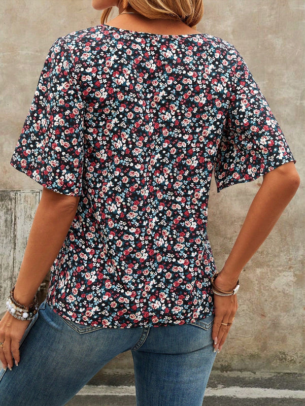 EMERY ROSE Camiseta de manga corta con cuello redondo para mujer con patron de estampado floral para verano