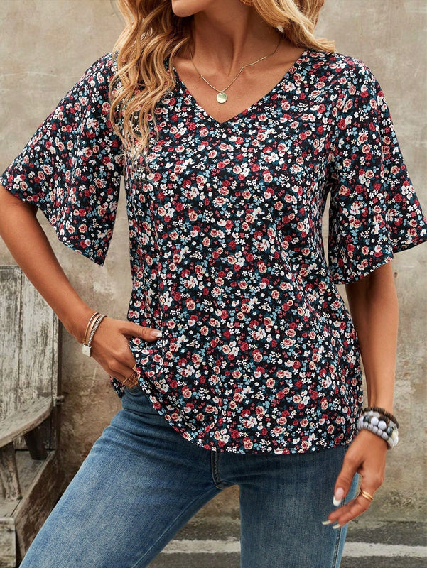 EMERY ROSE Camiseta de manga corta con cuello redondo para mujer con patron de estampado floral para verano