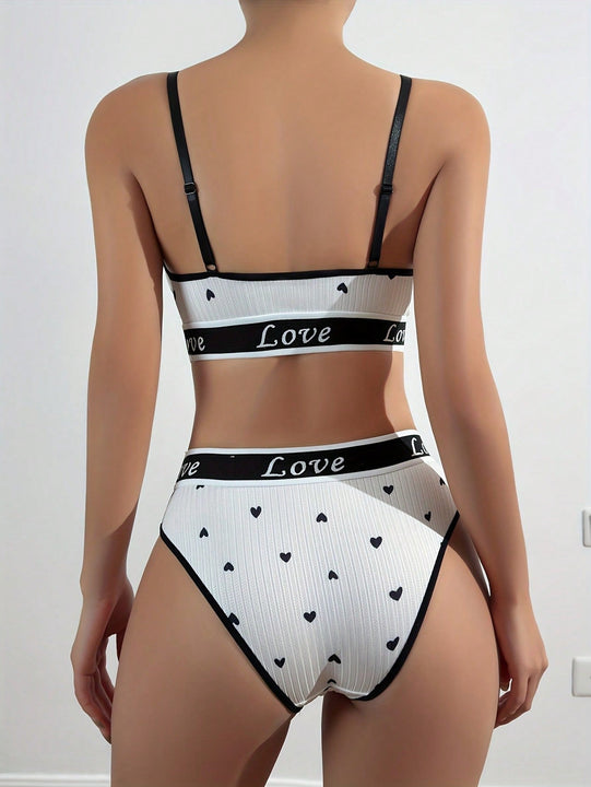 Juego de sujetador para mujeres con estampado de letras y corazones, bikini de tela comoda y agradable para la piel, con panty triangular