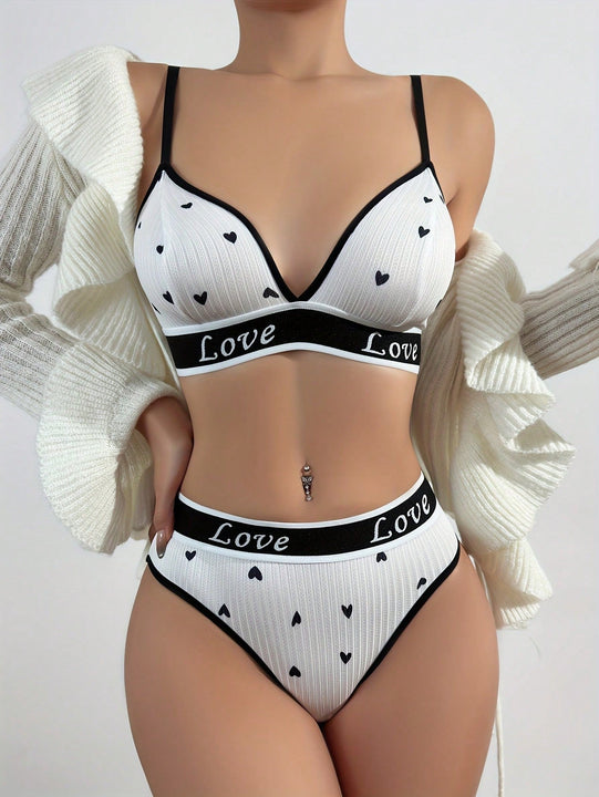Juego de sujetador para mujeres con estampado de letras y corazones, bikini de tela comoda y agradable para la piel, con panty triangular