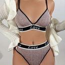Conjunto de sujetador de tela comoda y suave para mujer con tanga bikini