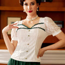DECDS Elegante blusa vintage con aplique de encaje para mujer, tops blancos elegantes con cuello cuadrado y parche de encaje para primavera/verano, atuendo del Dia de la Madre