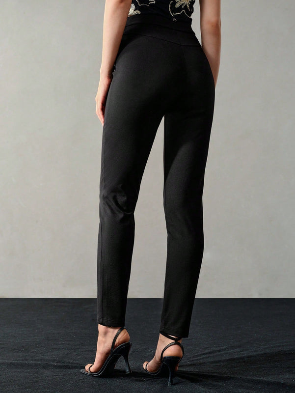 MOTF PREMIUM Pantalones ajustados de detalle de boton dorado solido para verano