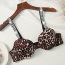 Sujetador con estampado de leopardo con cinta con letra con aro