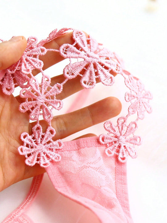 Tanga floral de encaje sin entrepierna en paquete de 3 piezas