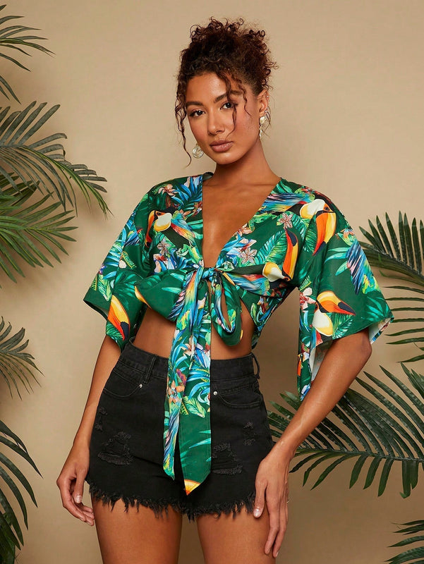 TRVLCHIC Blusa de manga acampanada con nudo frontal de verano para mujer, tejido de vacaciones, atuendos de festival de rave, camisas casuales para mujer, crop top, camisa hawaiana, cardigan de verano