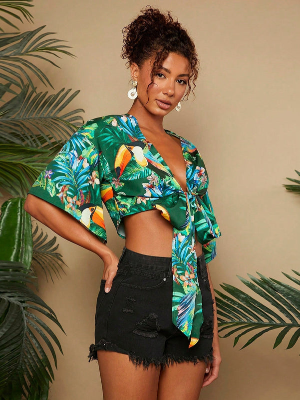 TRVLCHIC Blusa de manga acampanada con nudo frontal de verano para mujer, tejido de vacaciones, atuendos de festival de rave, camisas casuales para mujer, crop top, camisa hawaiana, cardigan de verano