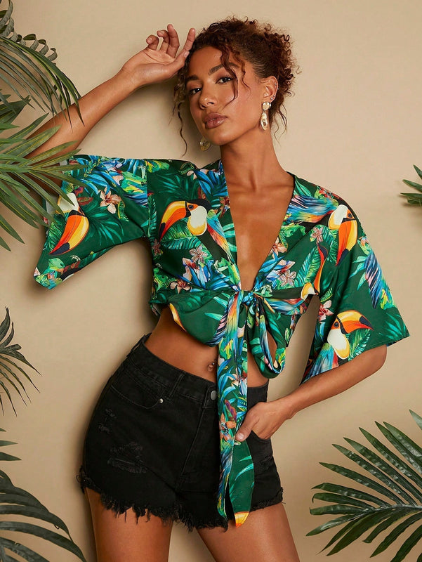 TRVLCHIC Blusa de manga acampanada con nudo frontal de verano para mujer, tejido de vacaciones, atuendos de festival de rave, camisas casuales para mujer, crop top, camisa hawaiana, cardigan de verano