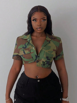 Slayr Camisa casual para mujer con cuello de solapa, abierta con estampado de camuflaje y corte truncado-H de calle