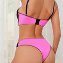 Conjunto de encaje de color contrastante con sujetador con aros y braguitas para mujer